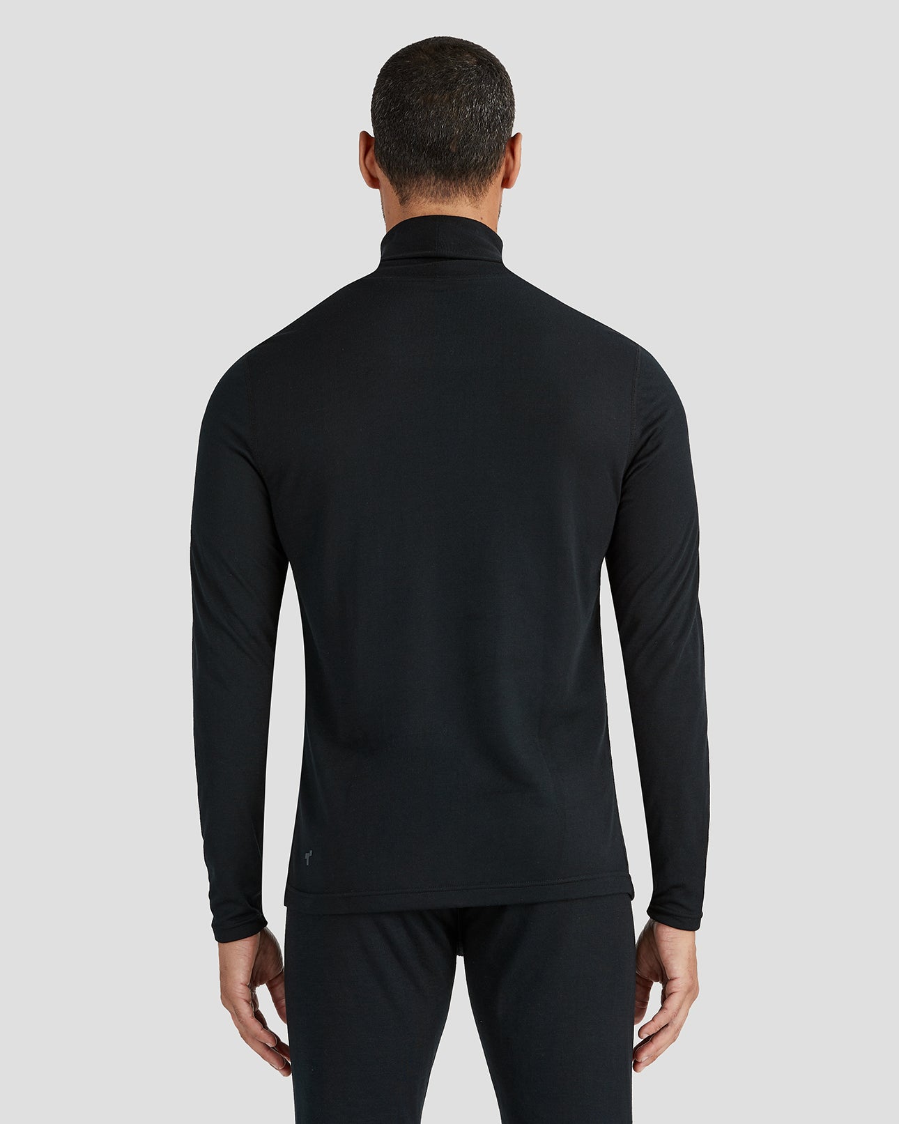 2.0 Men's Thermapeak Heritage Midweight Thermal Turtleneck