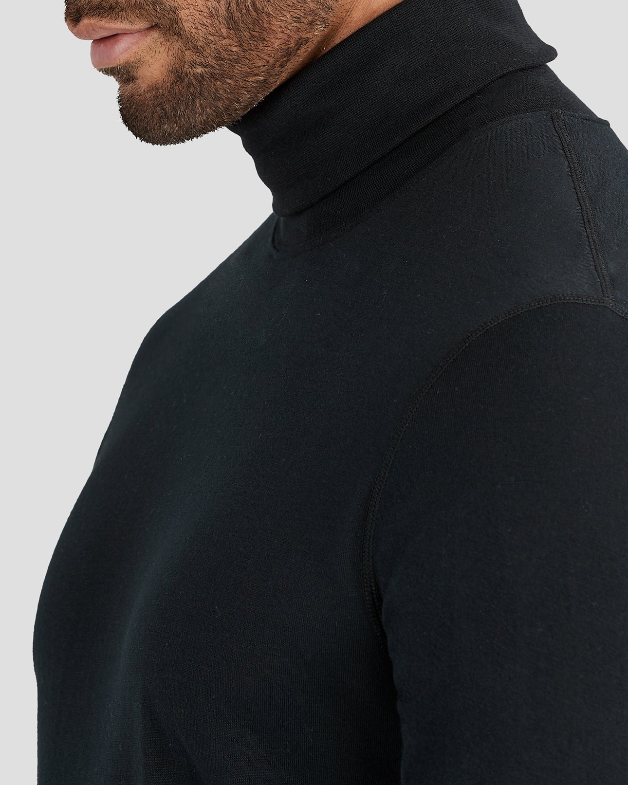 2.0 Men's Thermapeak Heritage Midweight Thermal Turtleneck