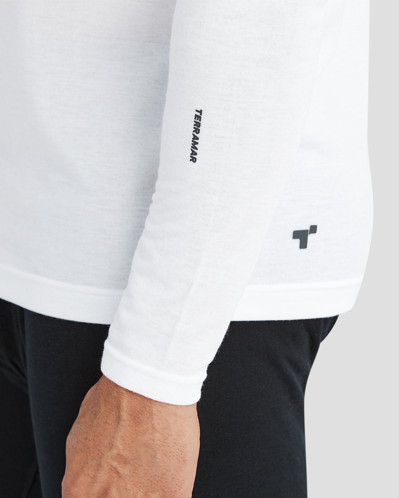 Nike thermal turtleneck 2025