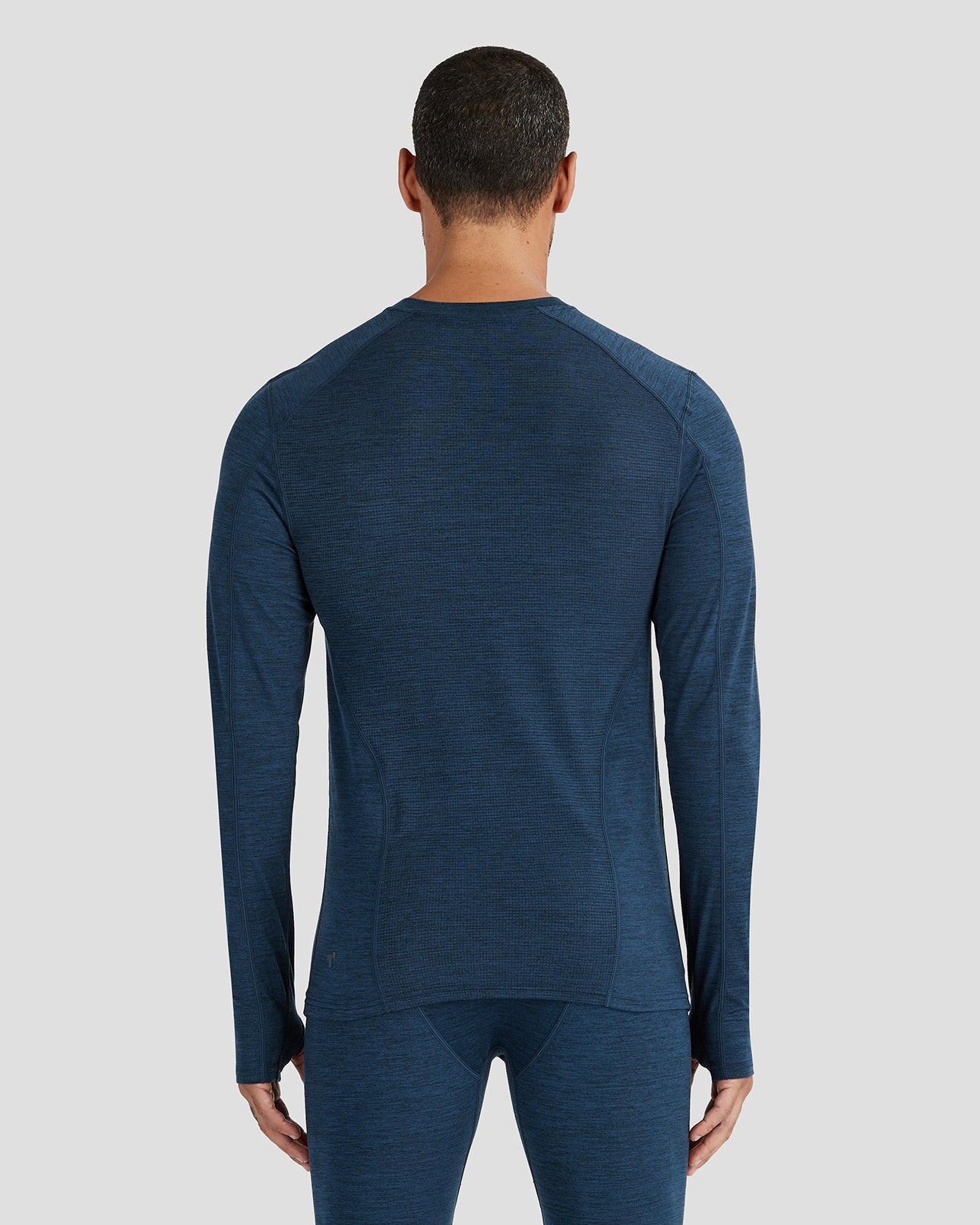 2.0 Men's Thermolator® Midweight Performance Baselayer Crew Top