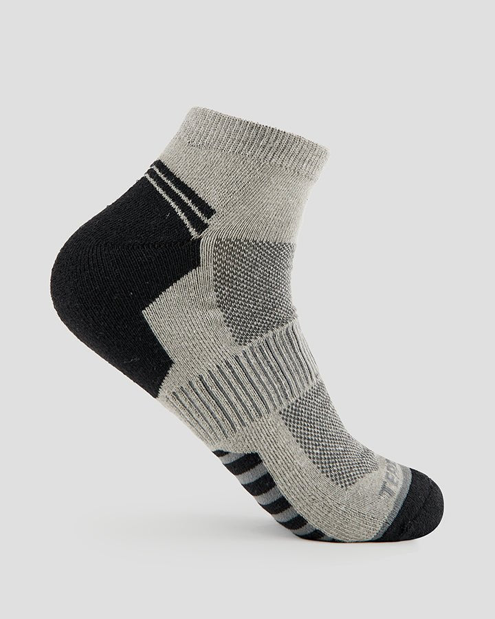 Adults' Hemp Low-Cut Trail Socks (2 Pairs) | Color: Grey