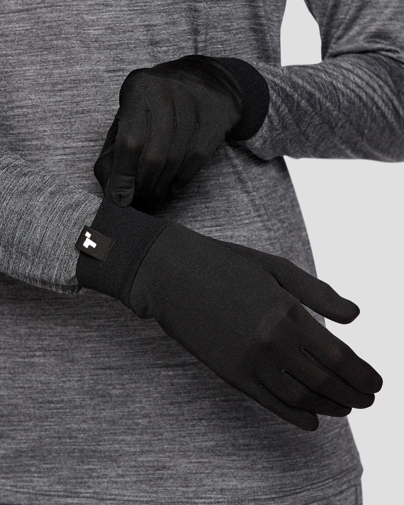 Thermasilk® Lightweight Stretch Silk Glove Liners | Color: Black