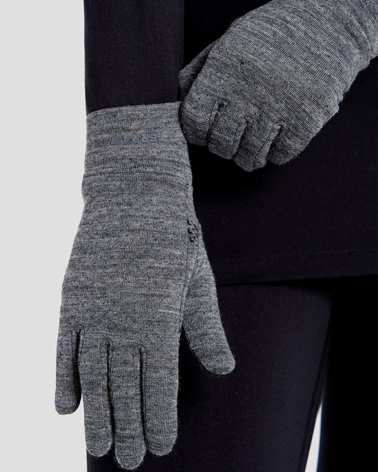 Women's Midweight Ultra Merino Wool Glove Liners | Color: Charcoal Heather | #color_charcoal-heather