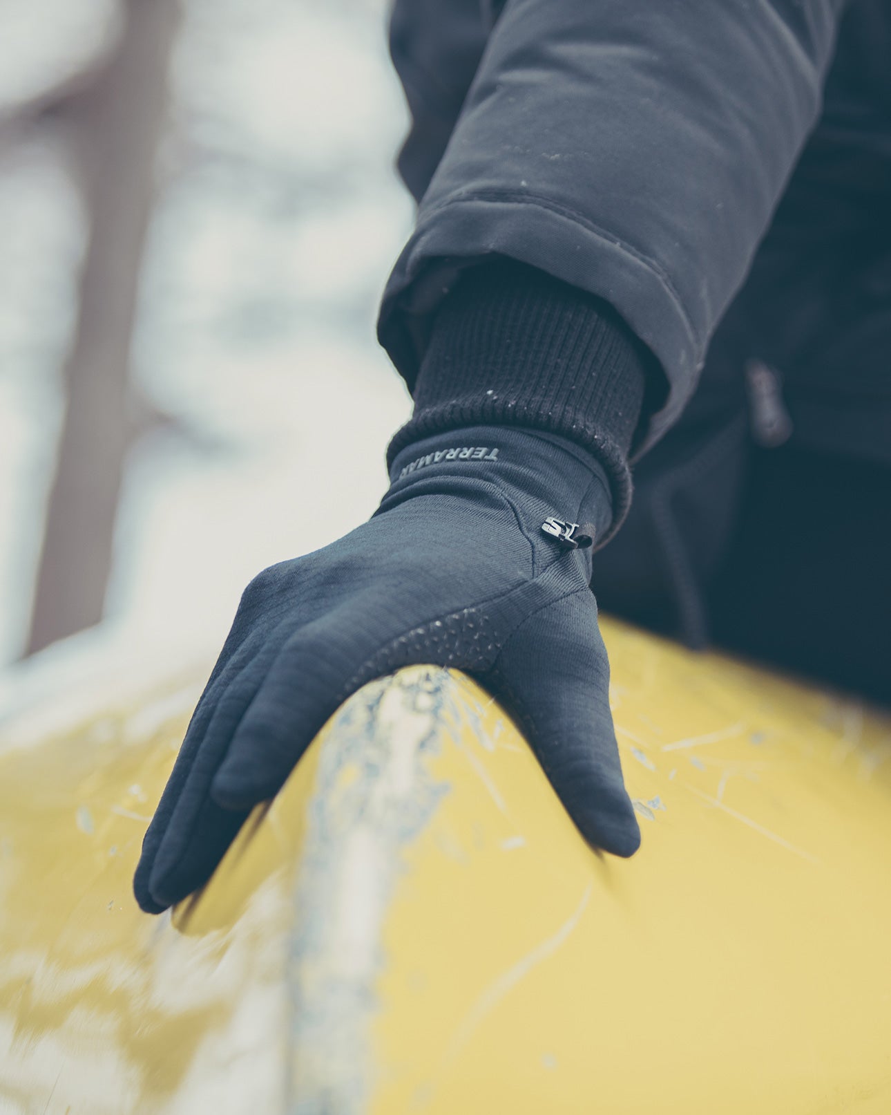Ecolator® Heavyweight Performance Glove Liners | Color: Black