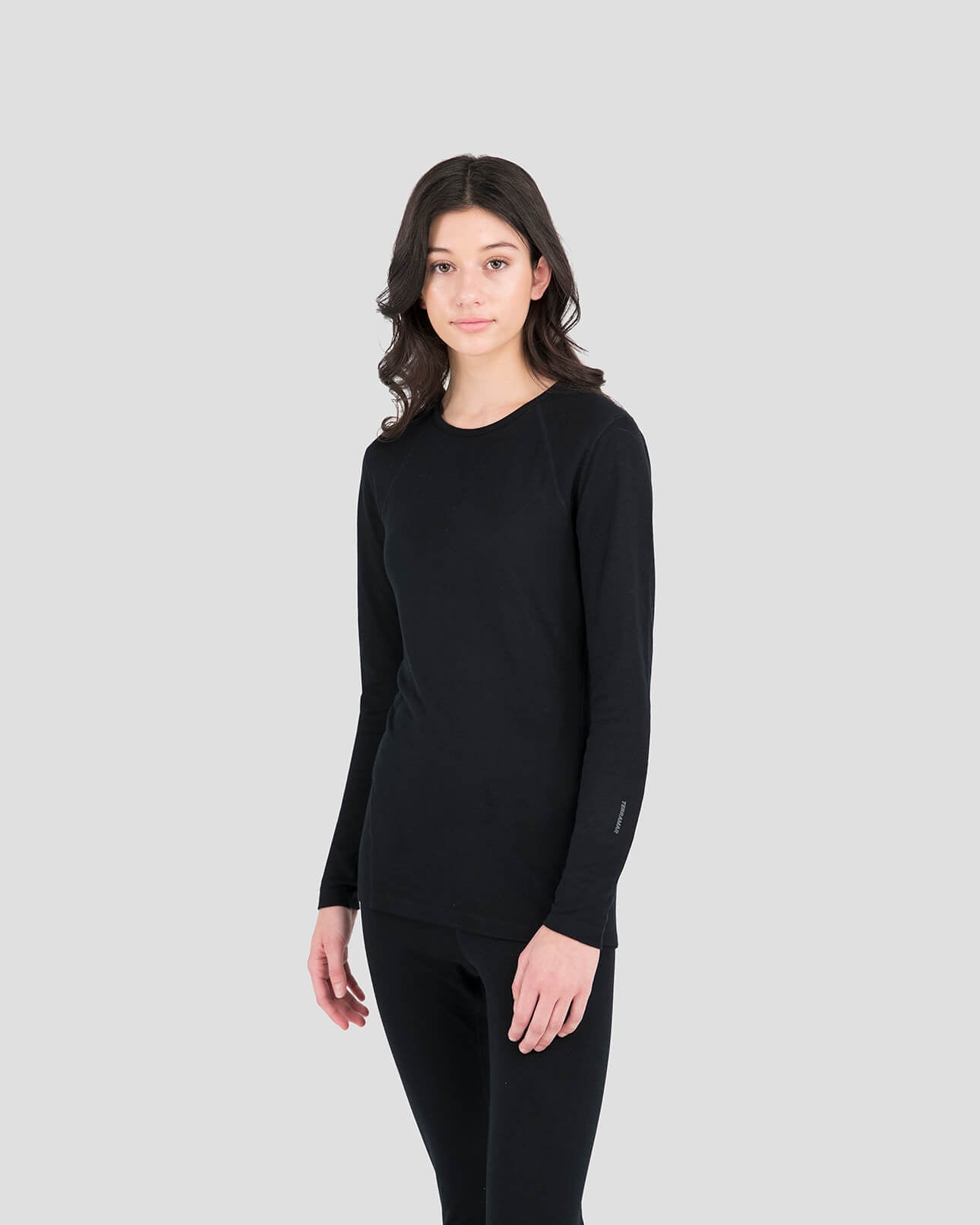 Women's Thermapeak® Heritage Midweight Thermal Crew Shirt | Color: Black
