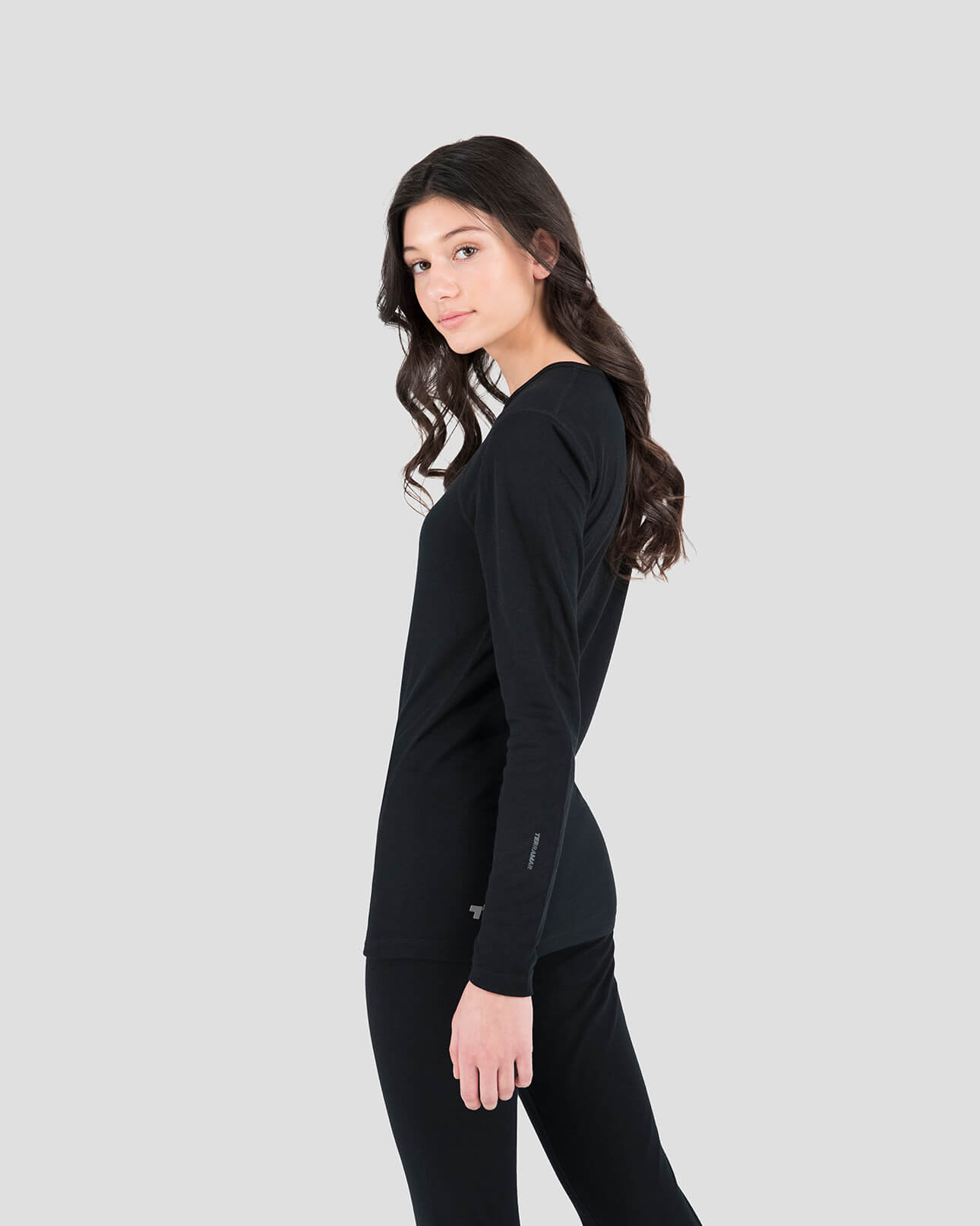 Women's Thermapeak® Heritage Midweight Thermal Crew Shirt | Color: Black