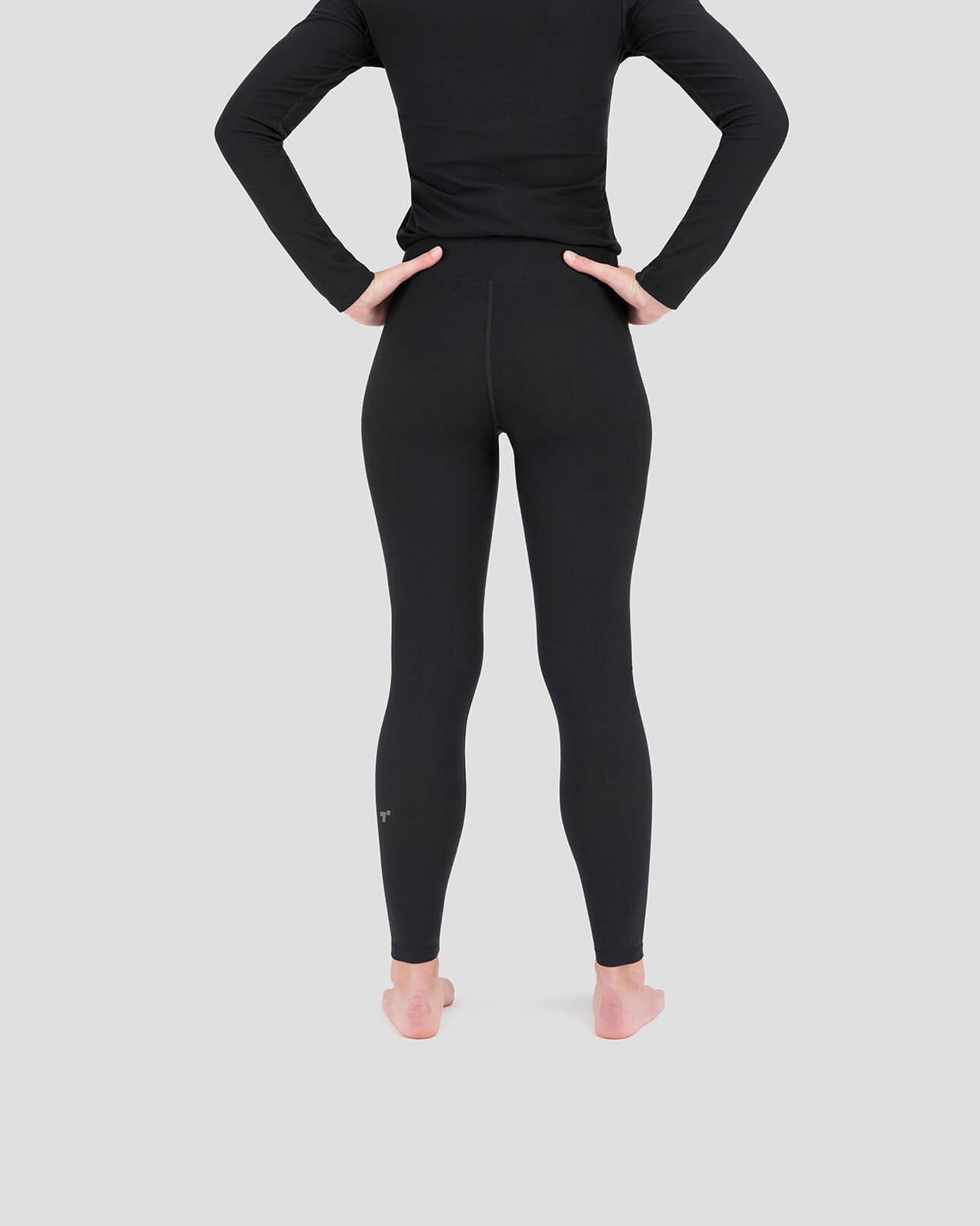 Women's Transport® Lightweight Performance Thermal Pants | Color: Black