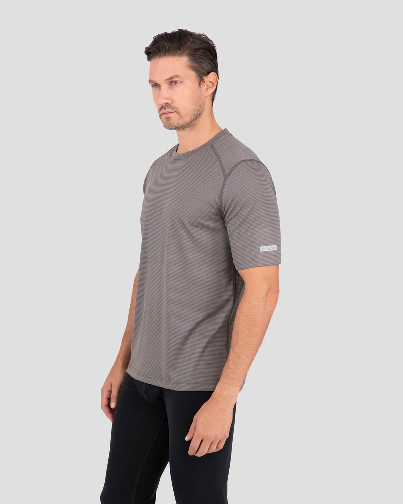 Men's Transport® Lightweight Recycled Polyester Thermal Short-Sleeve Shirt | Color: Sharkskin