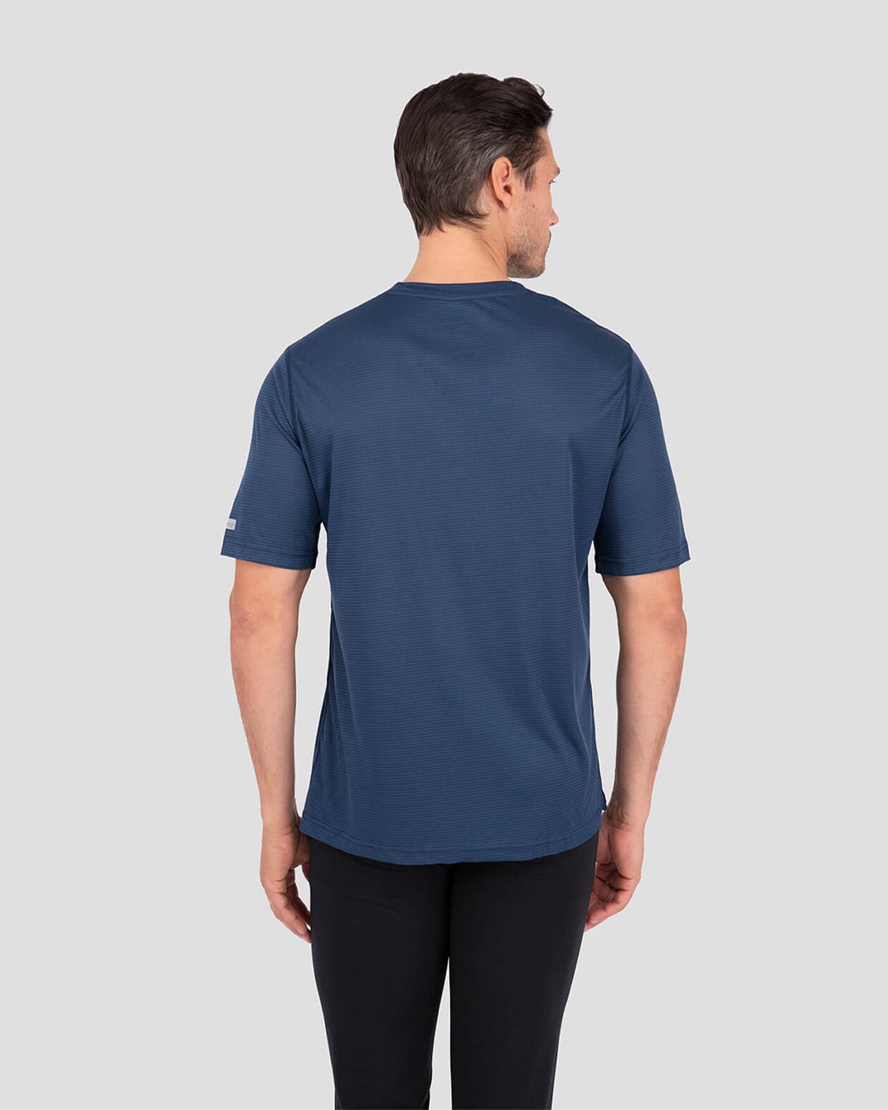 Men's Transport® Lightweight Recycled Polyester Thermal Short-Sleeve Shirt | Color: Twilight