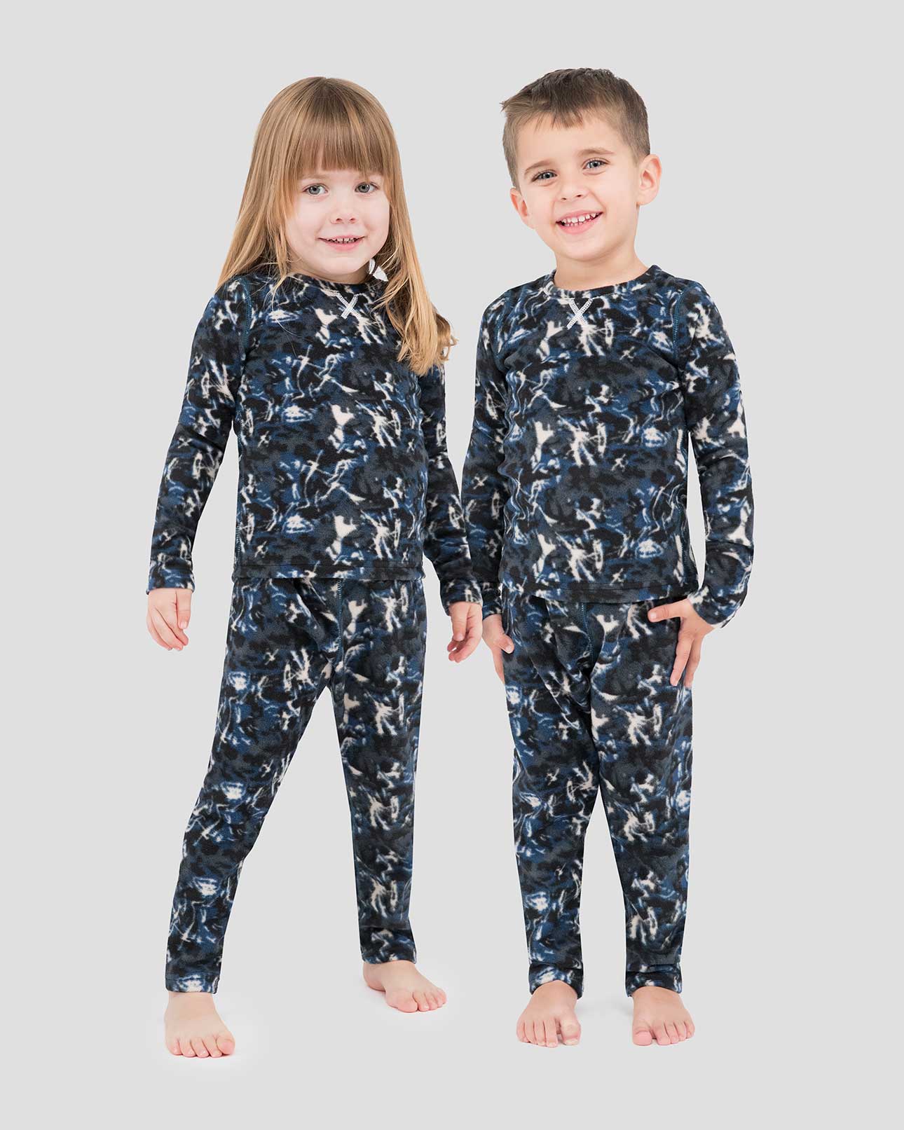 Kids' Thermafleece® Expedition Weight Thermal Baselayer 2-Piece Set | Color: In Motion Print | #color_in-motion-print